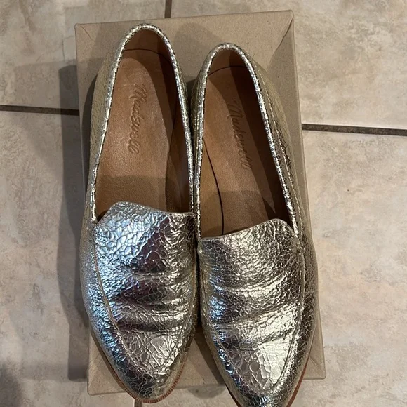 The Frances Loafer in crackle metallic light gold. - Picture 2 of 3